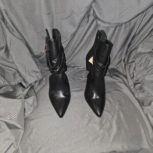 Shoe Dazzle Black Textured Heeled Boots